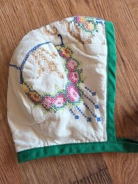 Jacqui Sews Bonnet 0-3